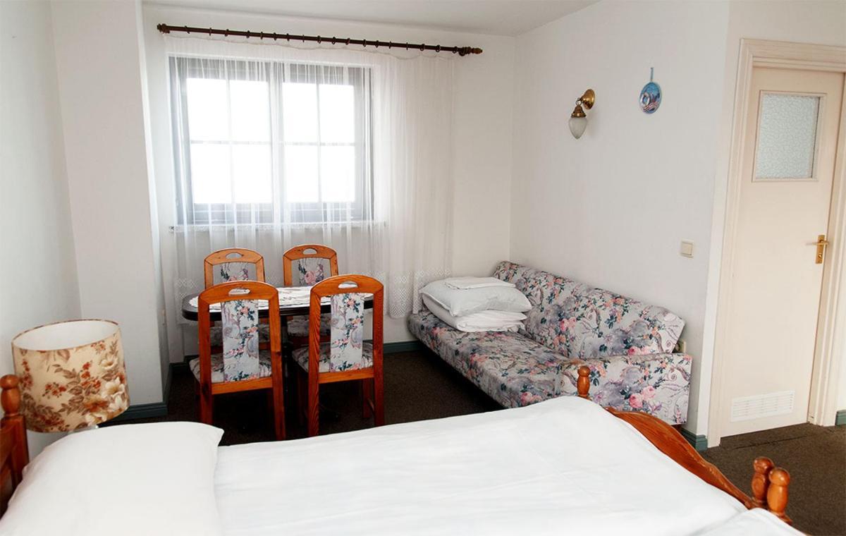 Dom Nad Morzem U Ewy Chlopy Apartment Bagian luar foto